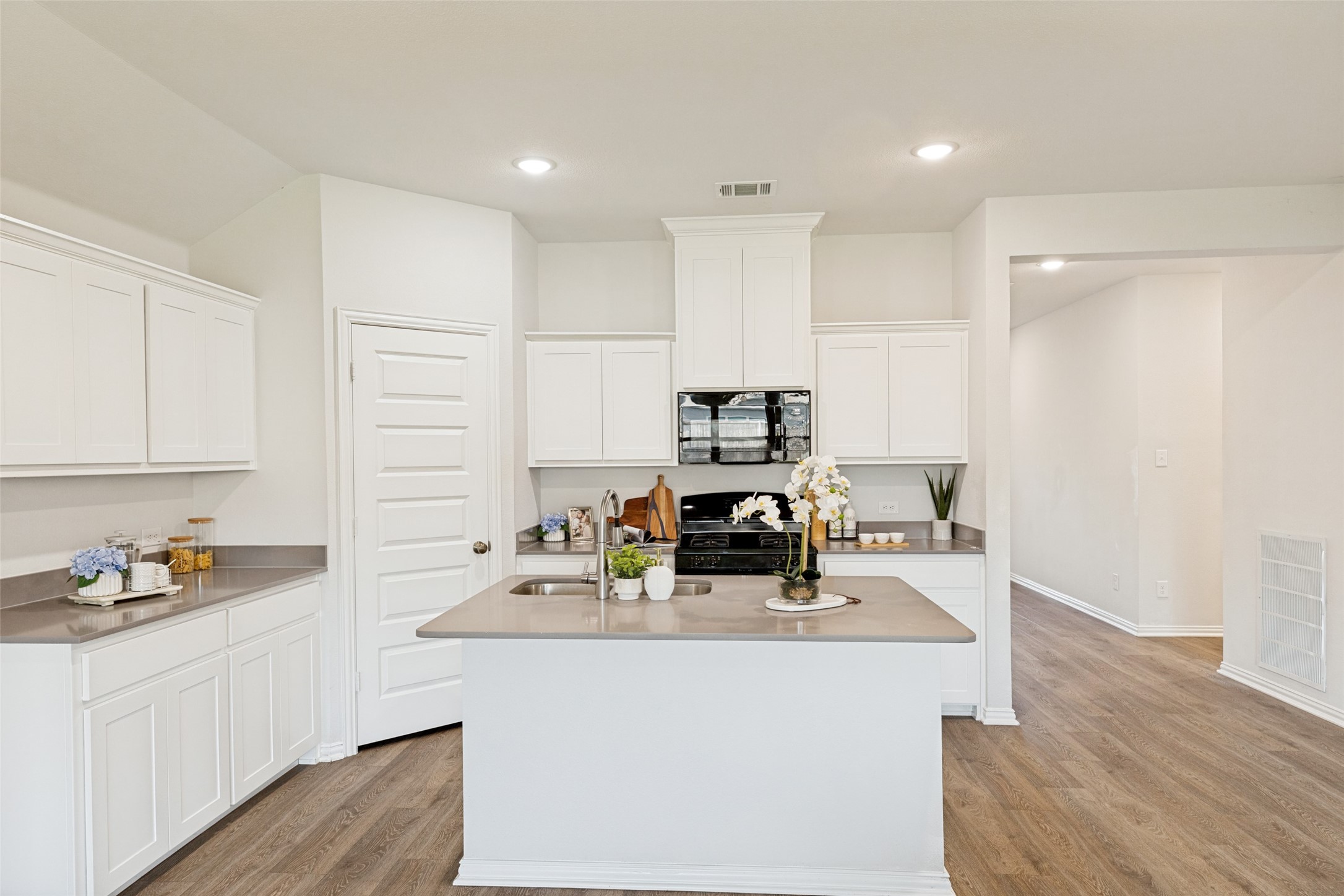 553 Meadow Run Drive Van Alstyne TX 75495