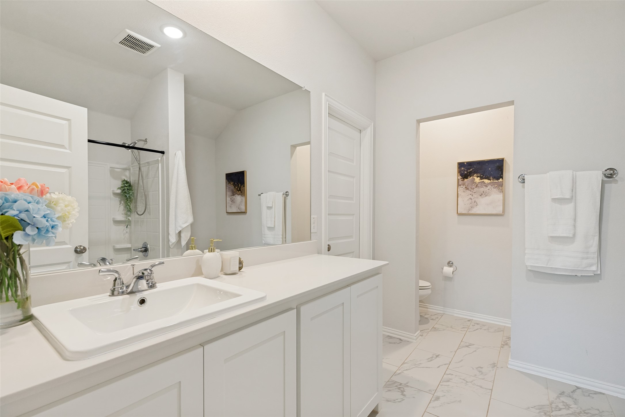 553 Meadow Run Drive Van Alstyne TX 75495