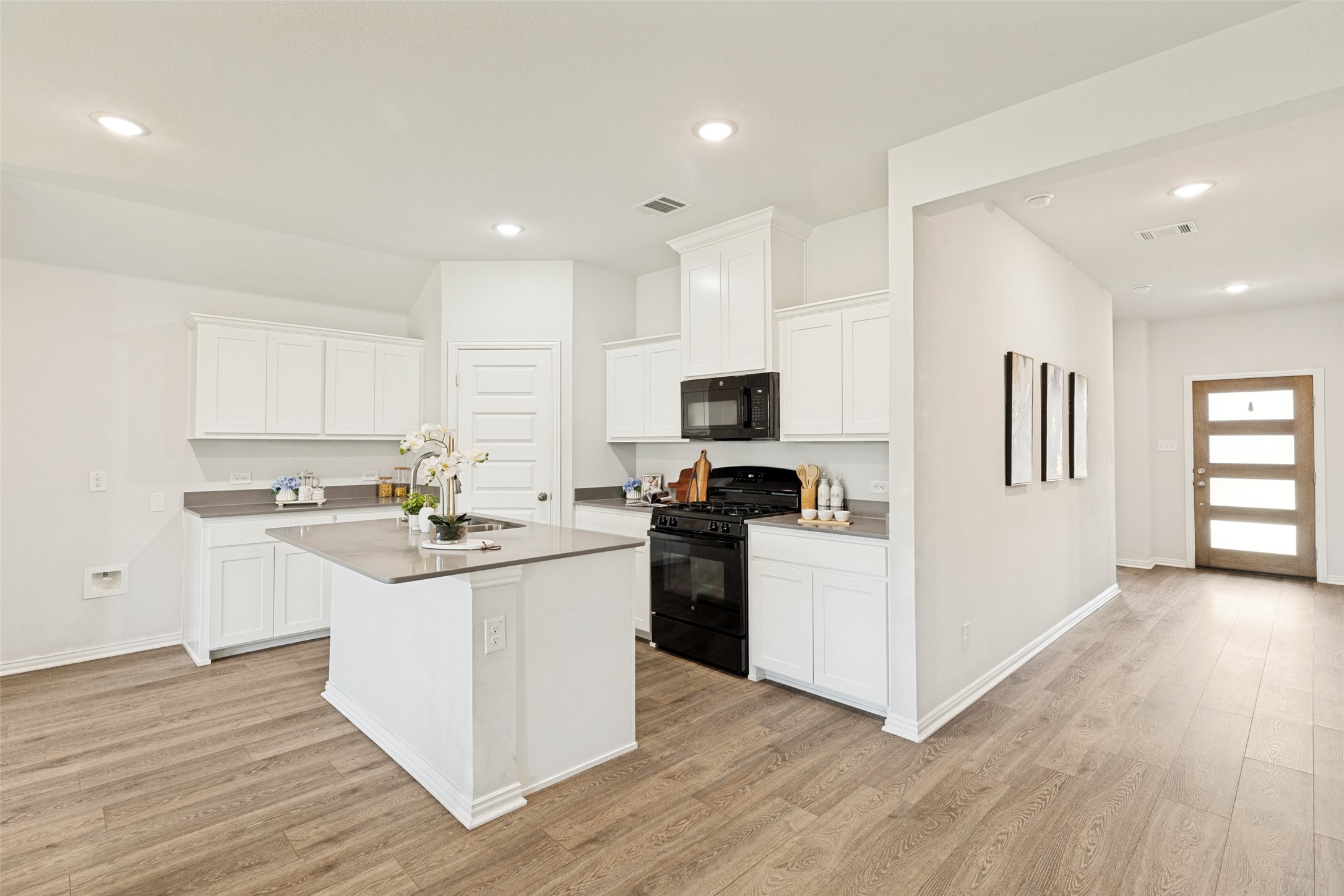 553 Meadow Run Drive Van Alstyne TX 75495