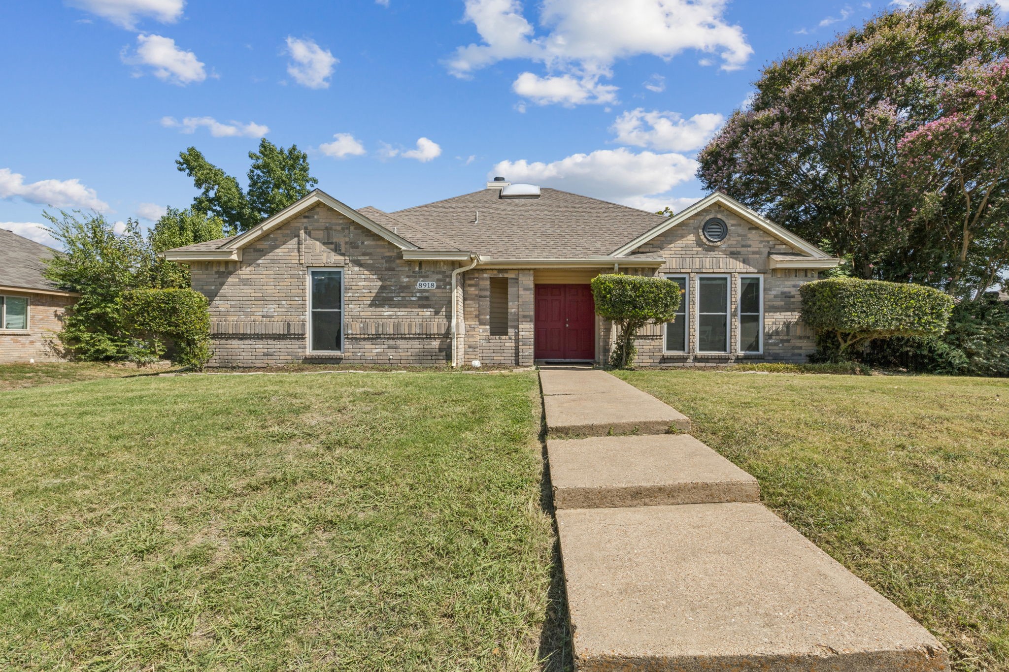 8918 Woodlake Drive Rowlett TX 75088