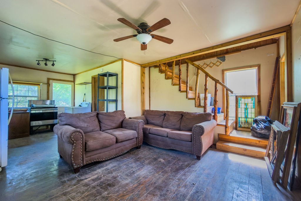 120 County Road 3646 Clifton TX 76634