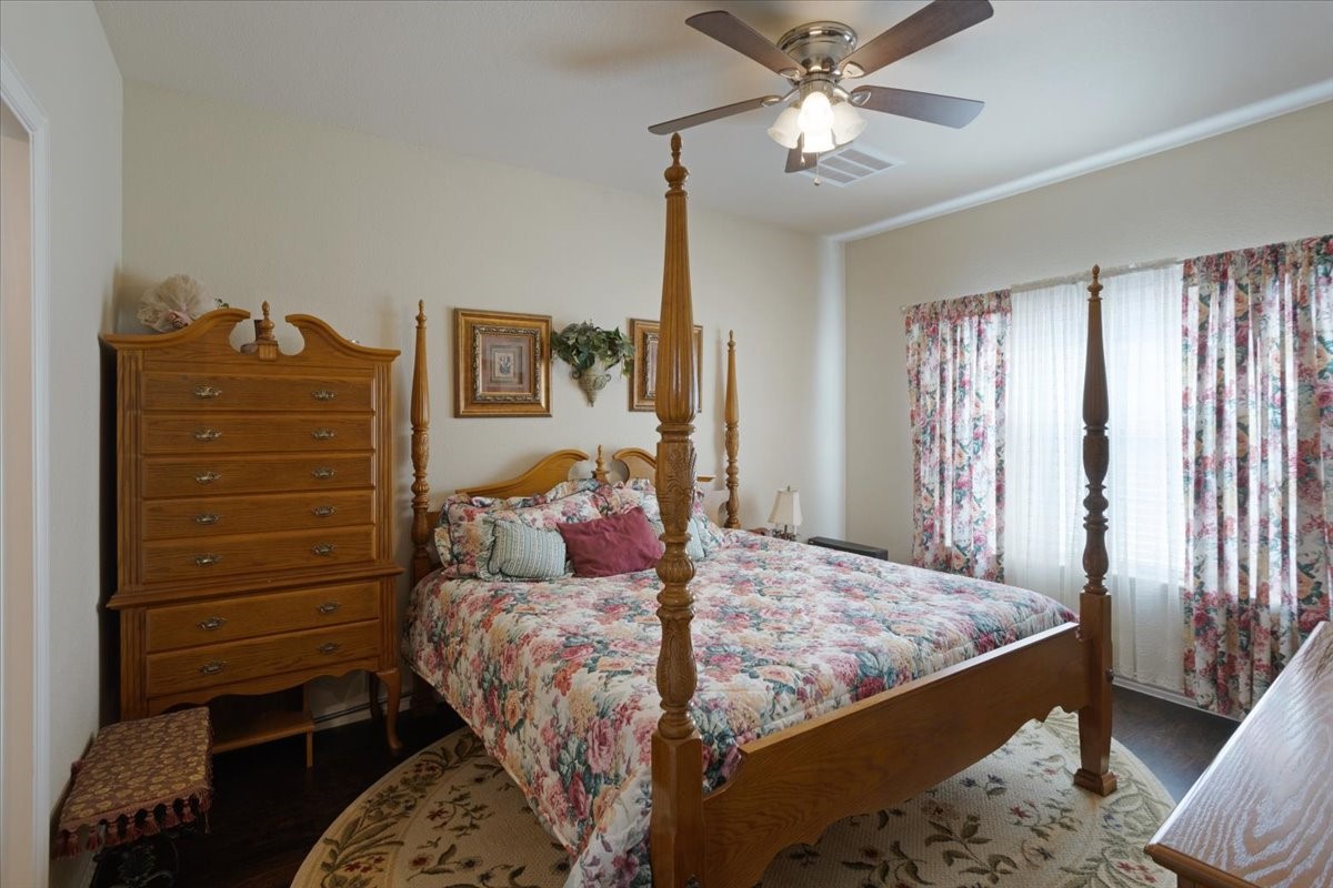 732 E Bullock Street Denison TX 75021
