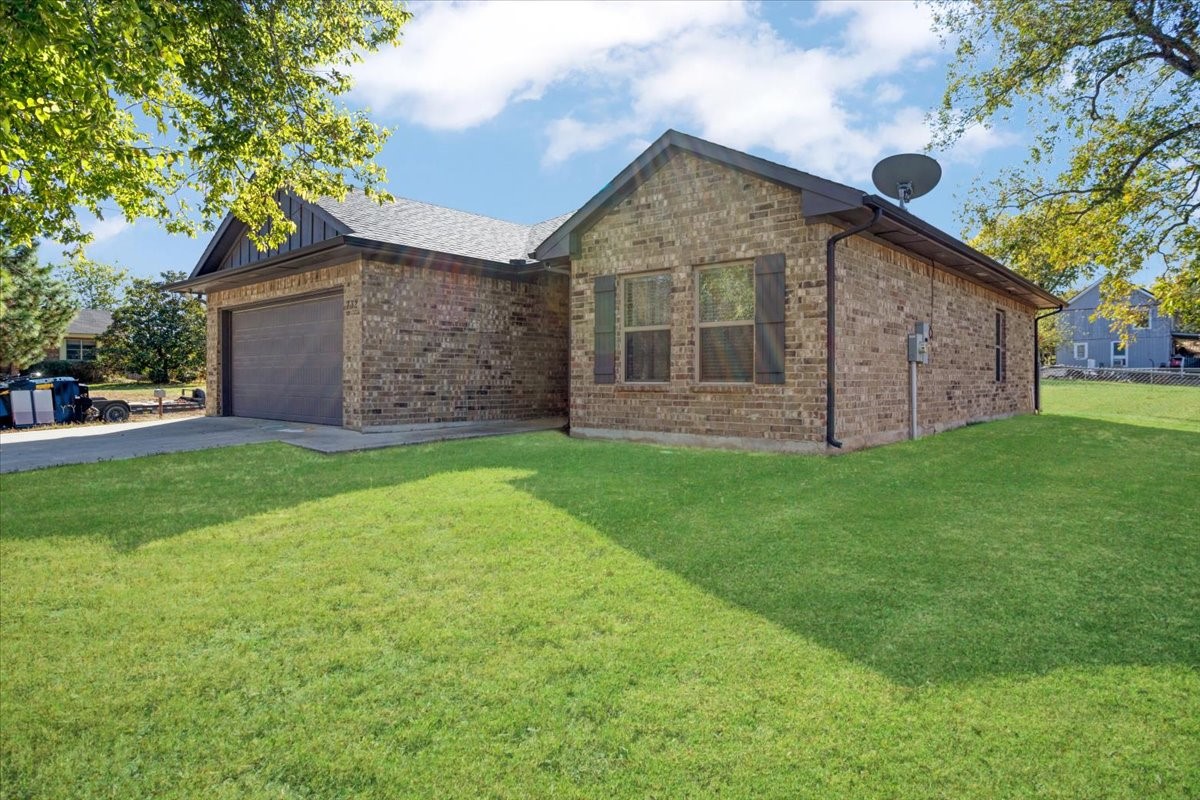 732 E Bullock Street Denison TX 75021