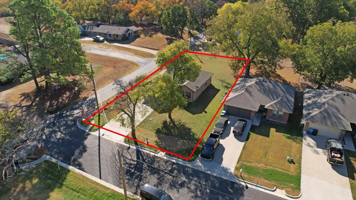 732 E Bullock Street Denison TX 75021