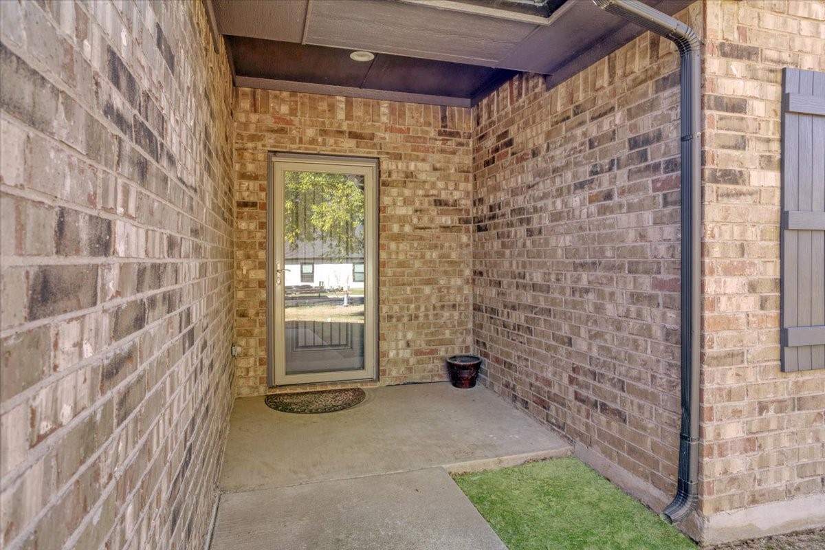 732 E Bullock Street Denison TX 75021