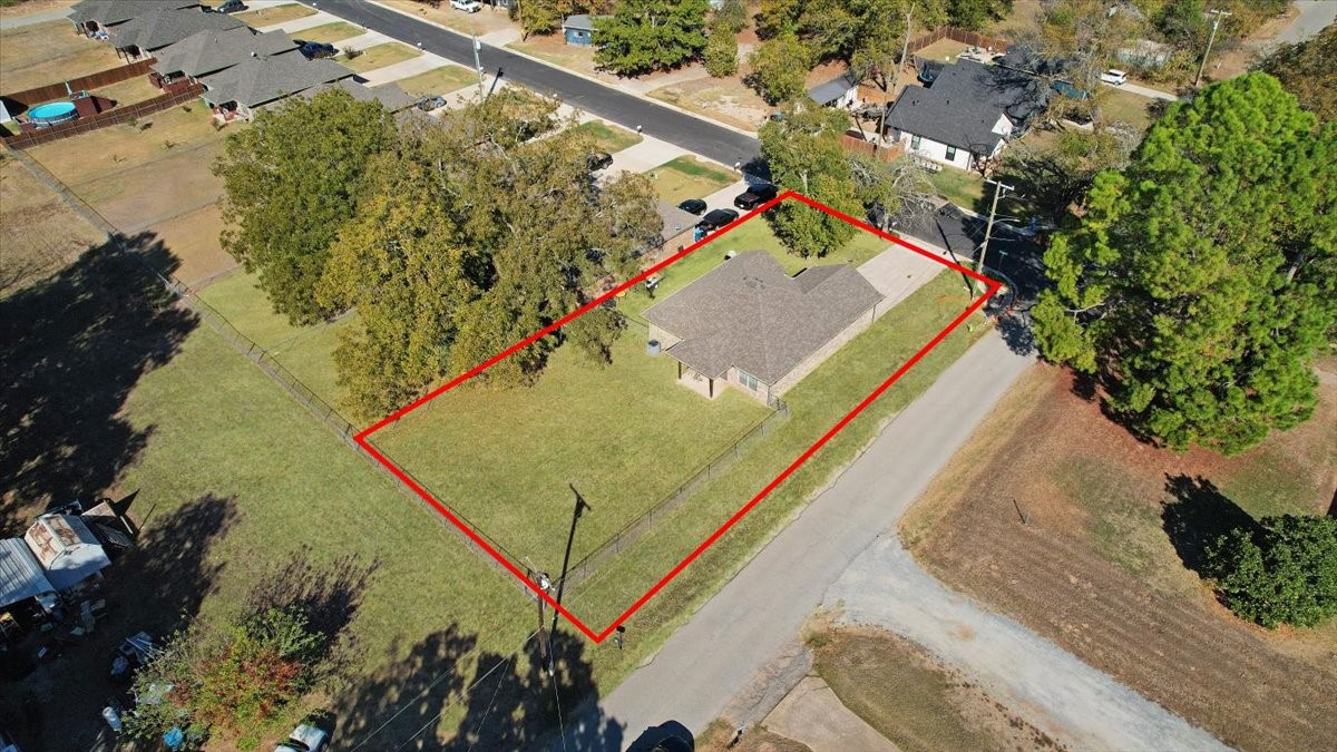 732 E Bullock Street Denison TX 75021