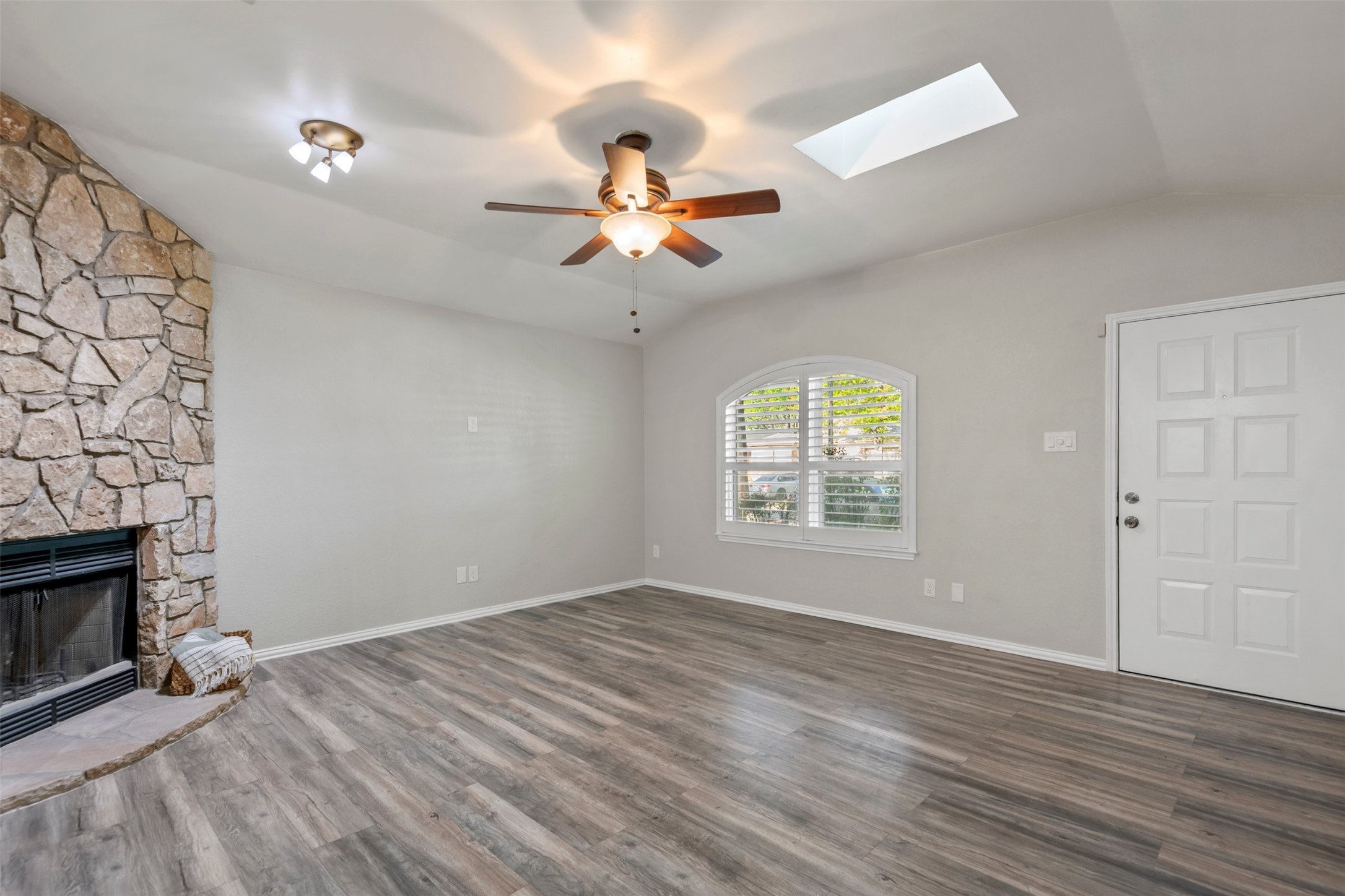 1010 Blue Jay Drive Mansfield TX 76063