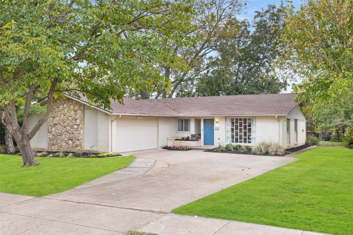 1902 Vatican Lane Dallas TX 75224