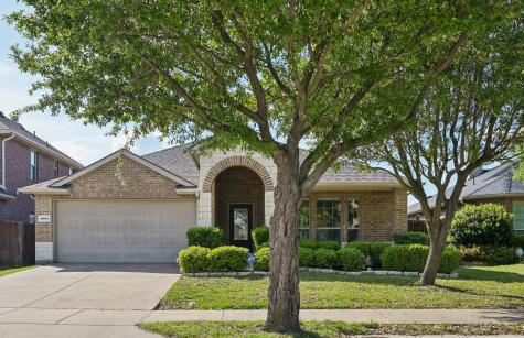 2002 Carriage Road Heartland TX 75126