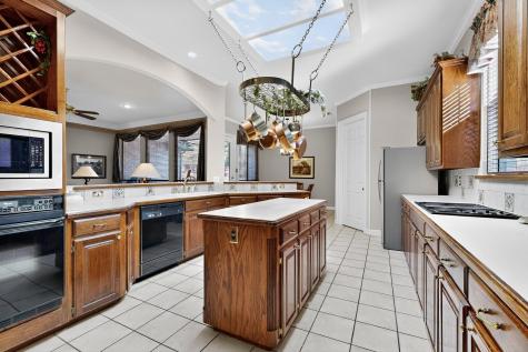 2115 Royal Dominion Court Arlington TX 76006