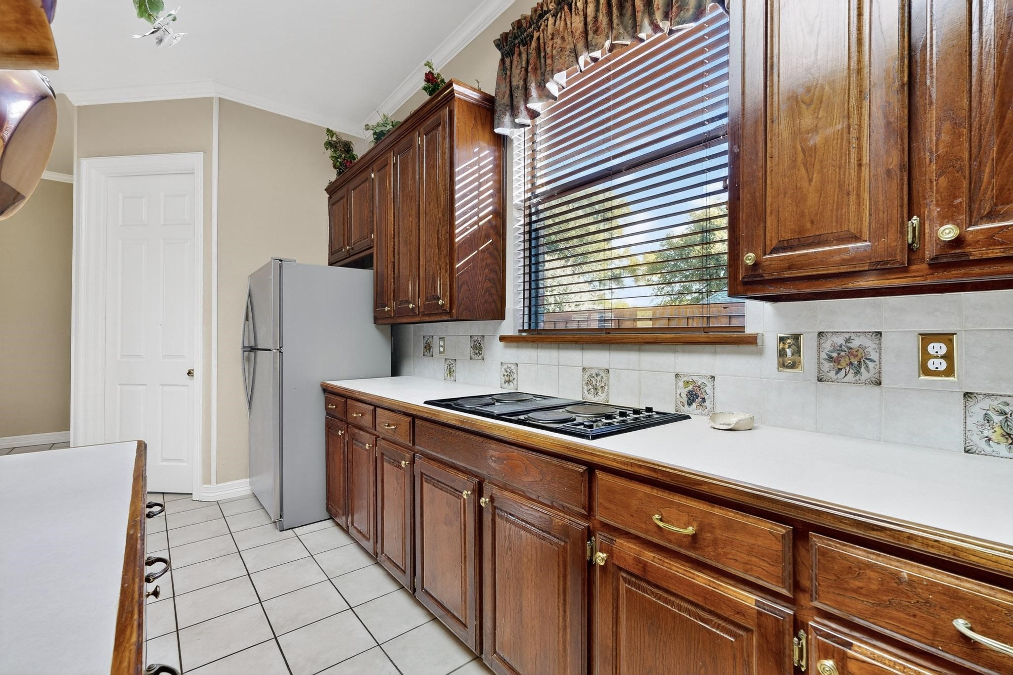 2115 Royal Dominion Court Arlington TX 76006