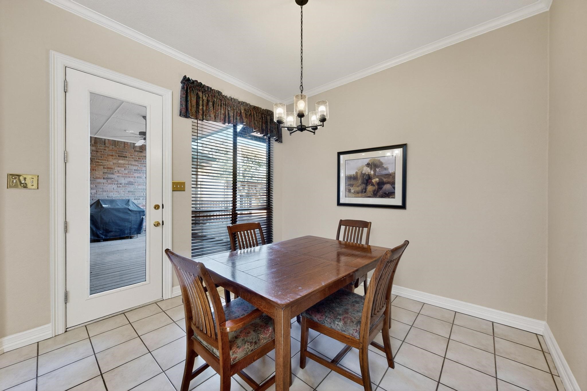 2115 Royal Dominion Court Arlington TX 76006
