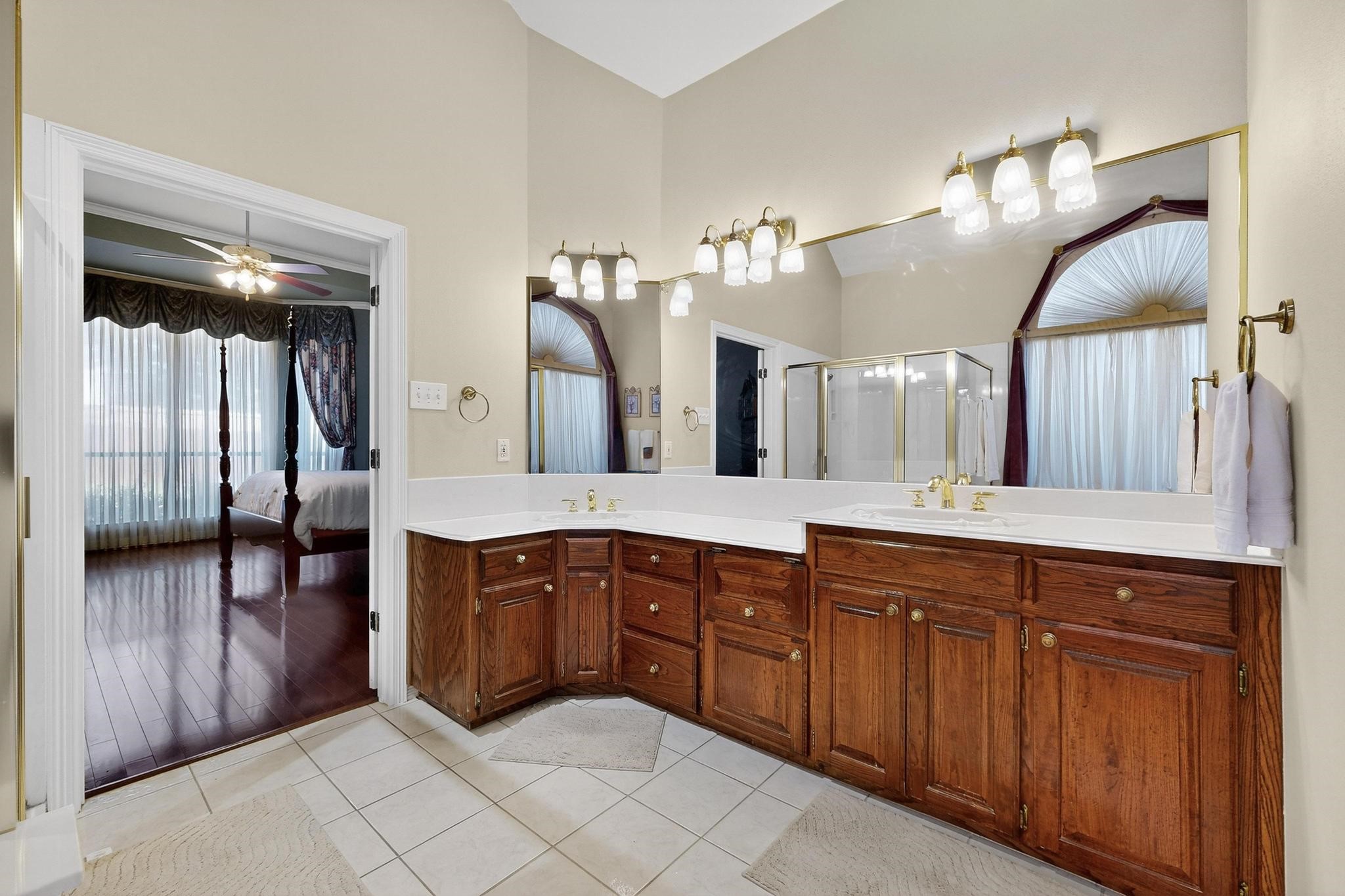 2115 Royal Dominion Court Arlington TX 76006
