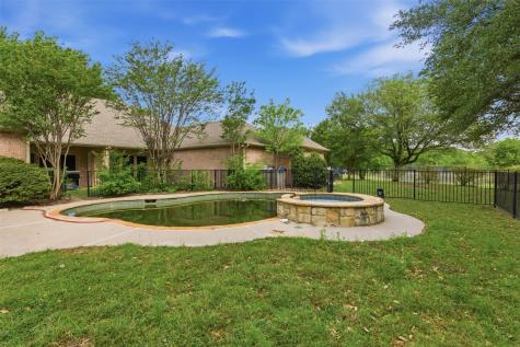270 Brookbend Drive Waxahachie TX 75165