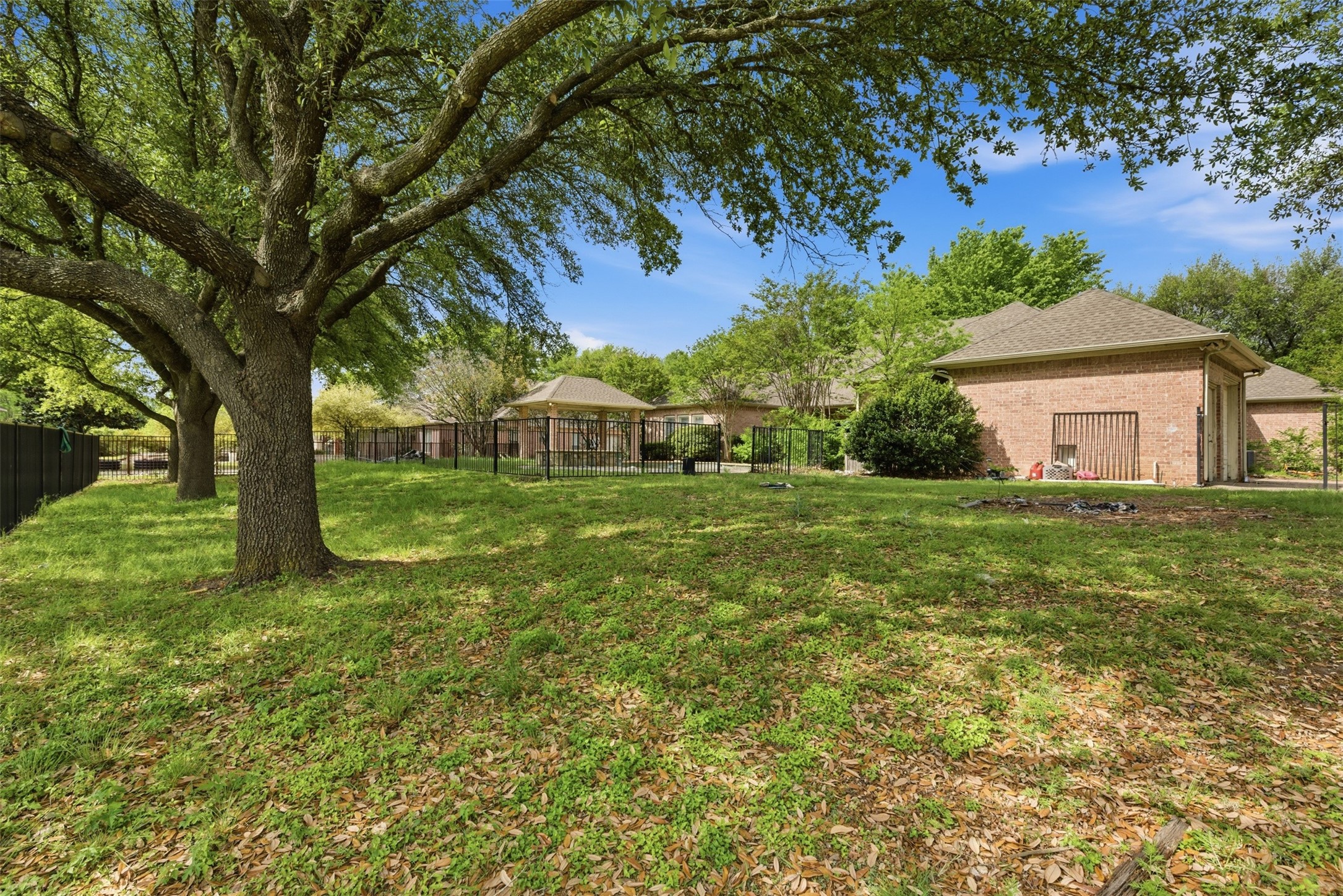 270 Brookbend Drive Waxahachie TX 75165