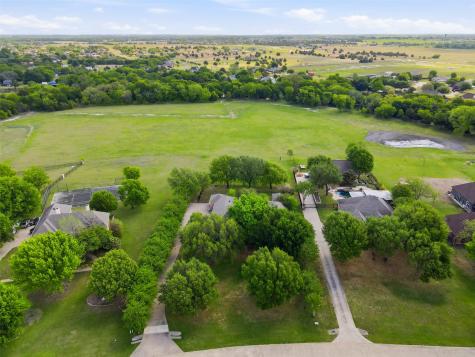 270 Brookbend Drive Waxahachie TX 75165