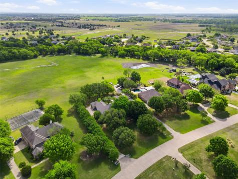 270 Brookbend Drive Waxahachie TX 75165
