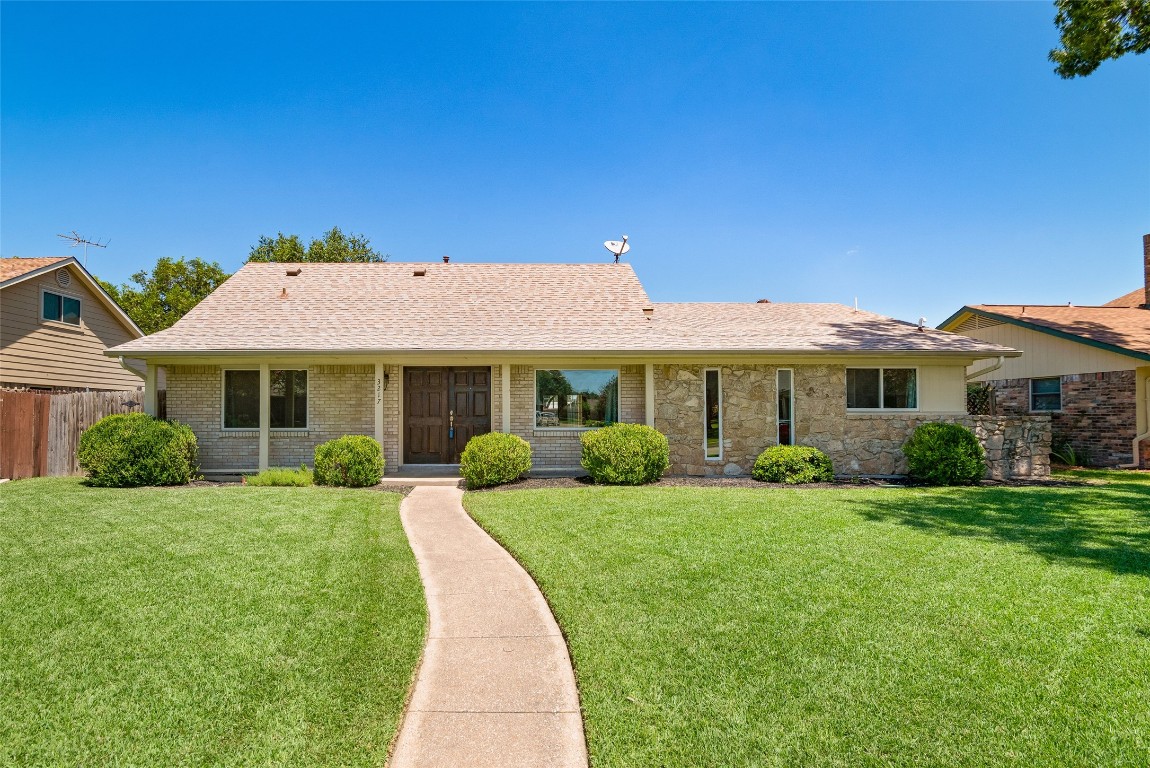 3217 Friar Lane Garland TX 75044