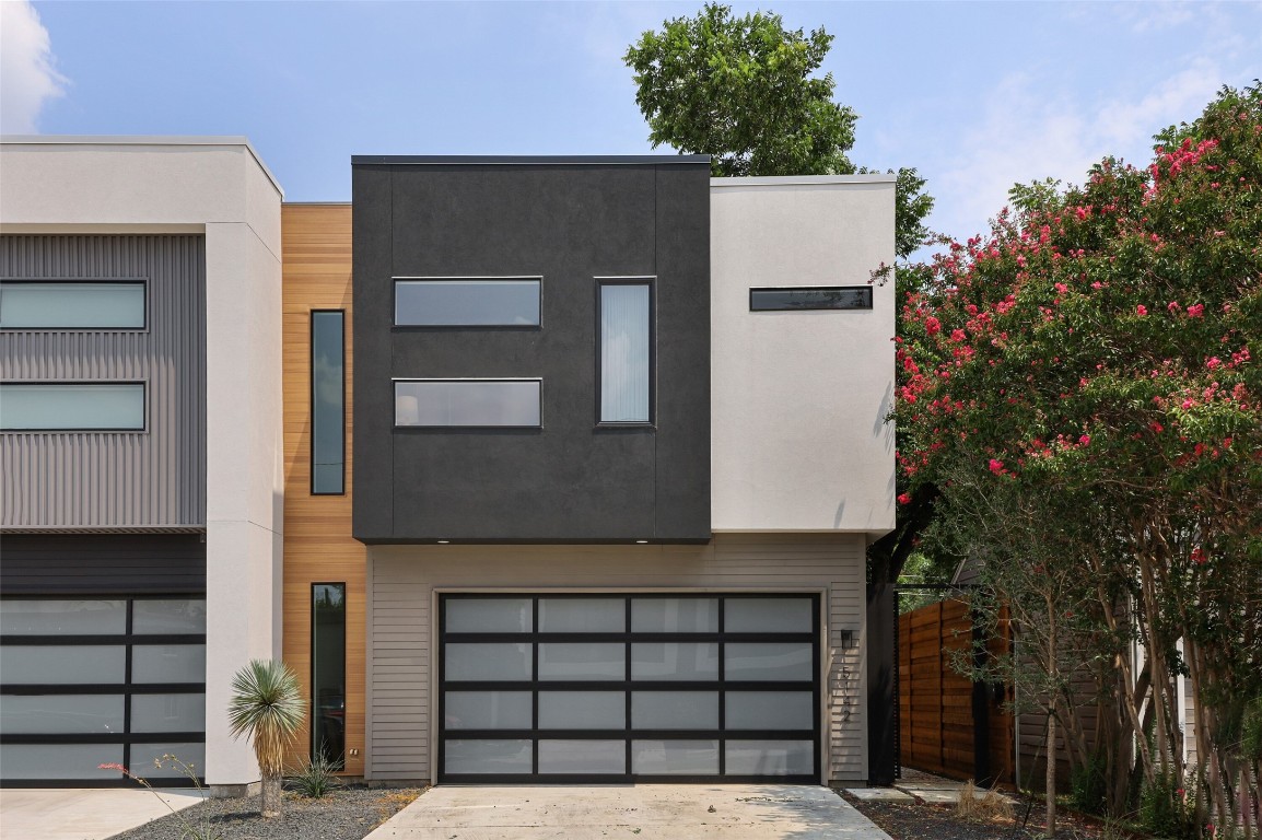 5142 Vandelia Street Dallas TX 75235