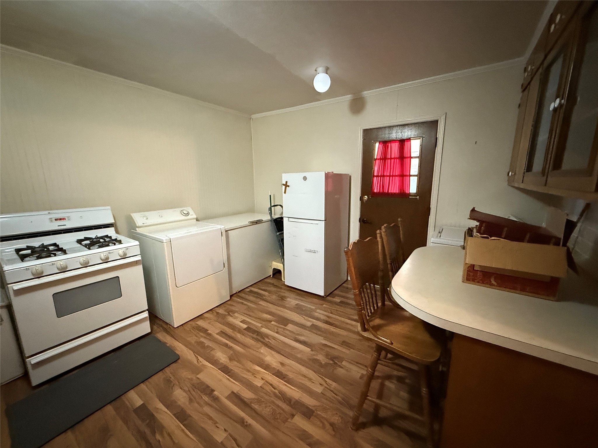 609 E Henry Hamilton TX 76531