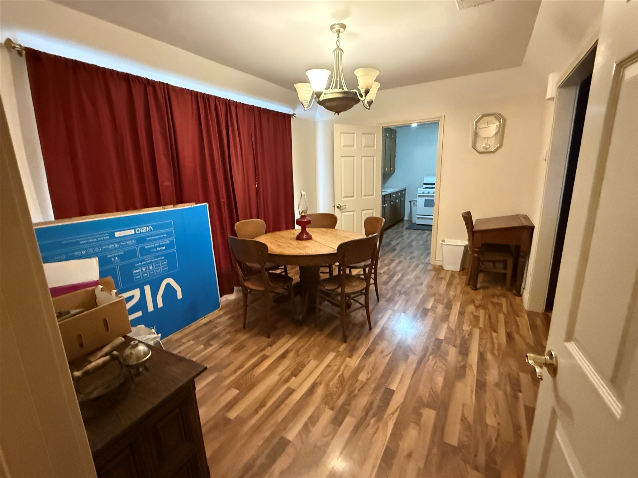 609 E Henry Hamilton TX 76531