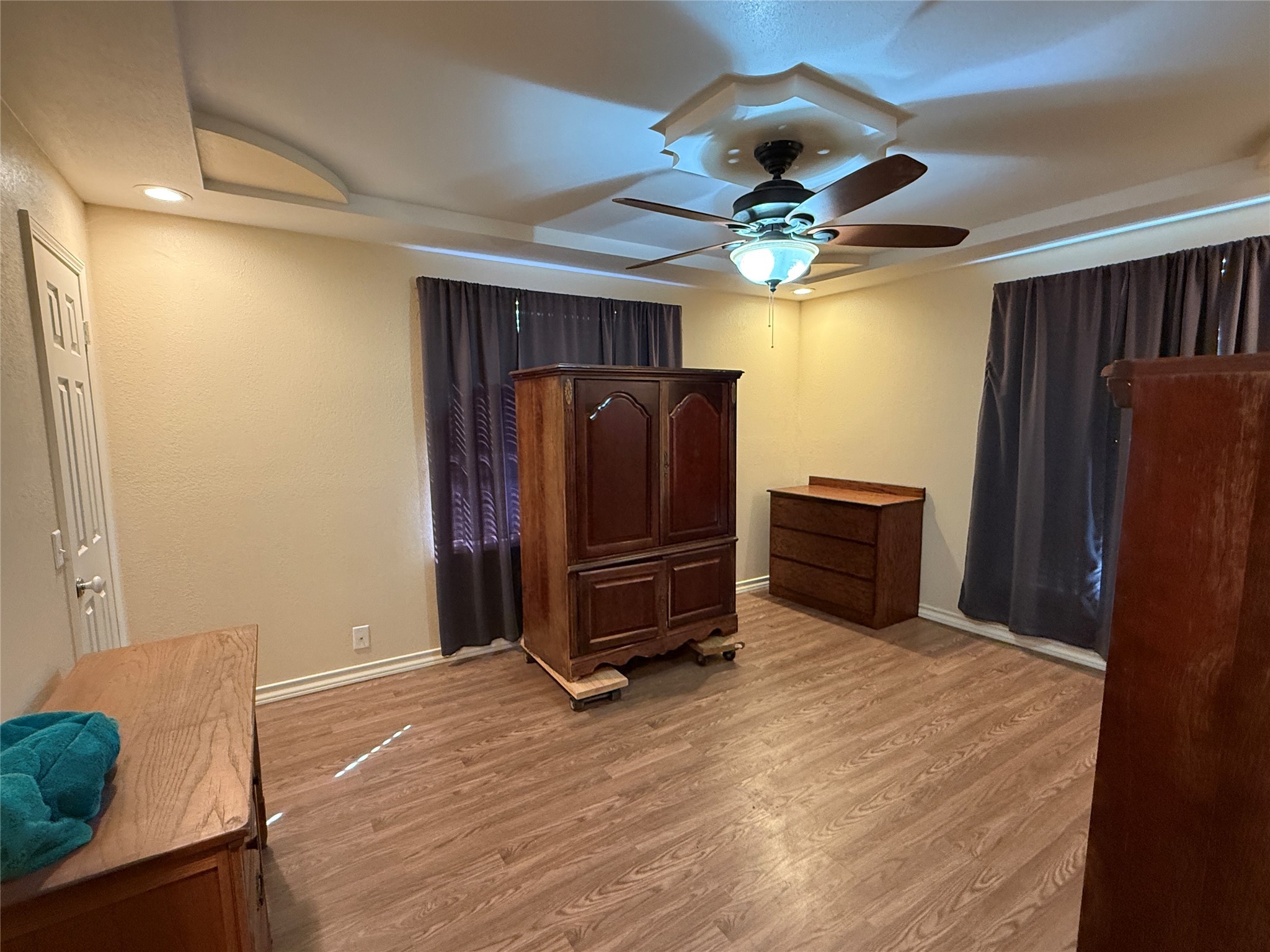 609 E Henry Hamilton TX 76531