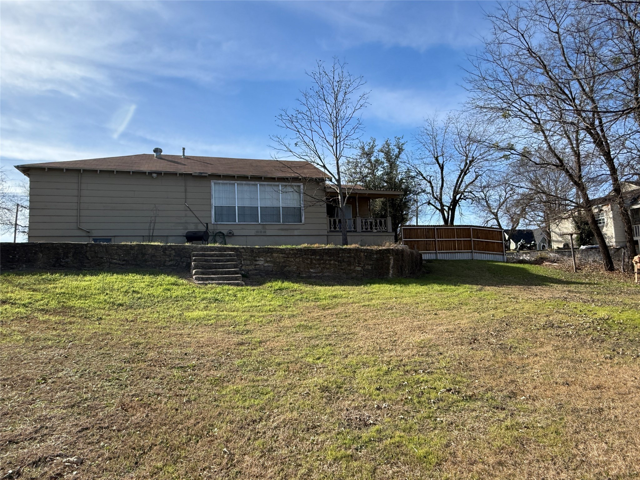 609 E Henry Hamilton TX 76531