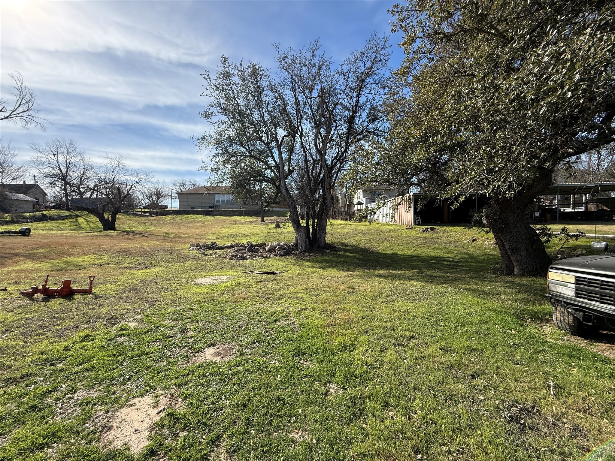 609 E Henry Hamilton TX 76531