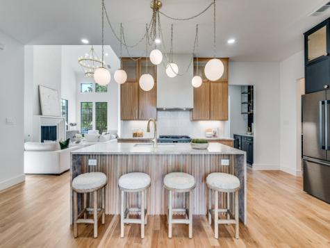 10641 Larchfield Lane Dallas TX 75238