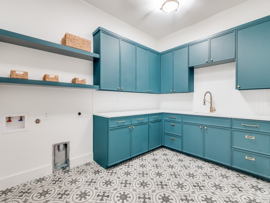 10641 Larchfield Lane Dallas TX 75238