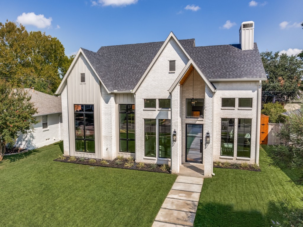 10641 Larchfield Lane Dallas TX 75238