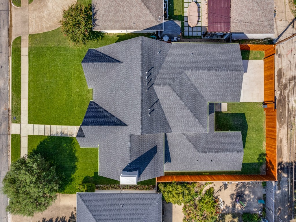 10641 Larchfield Lane Dallas TX 75238