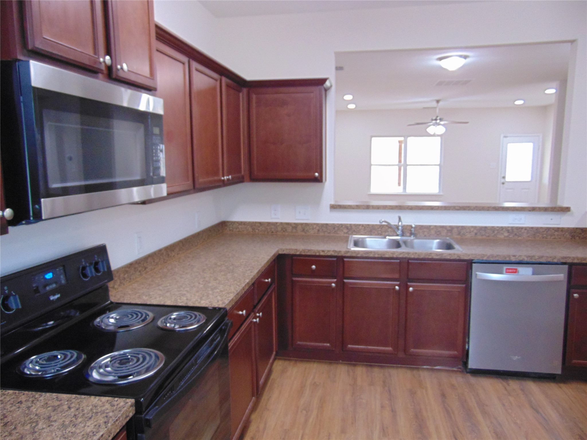 1326 Lucchese Lane Dallas TX 75253