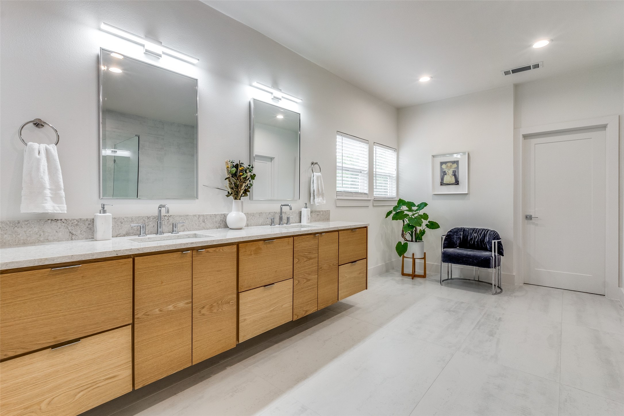 6331 Lakeshore Dallas TX 75214