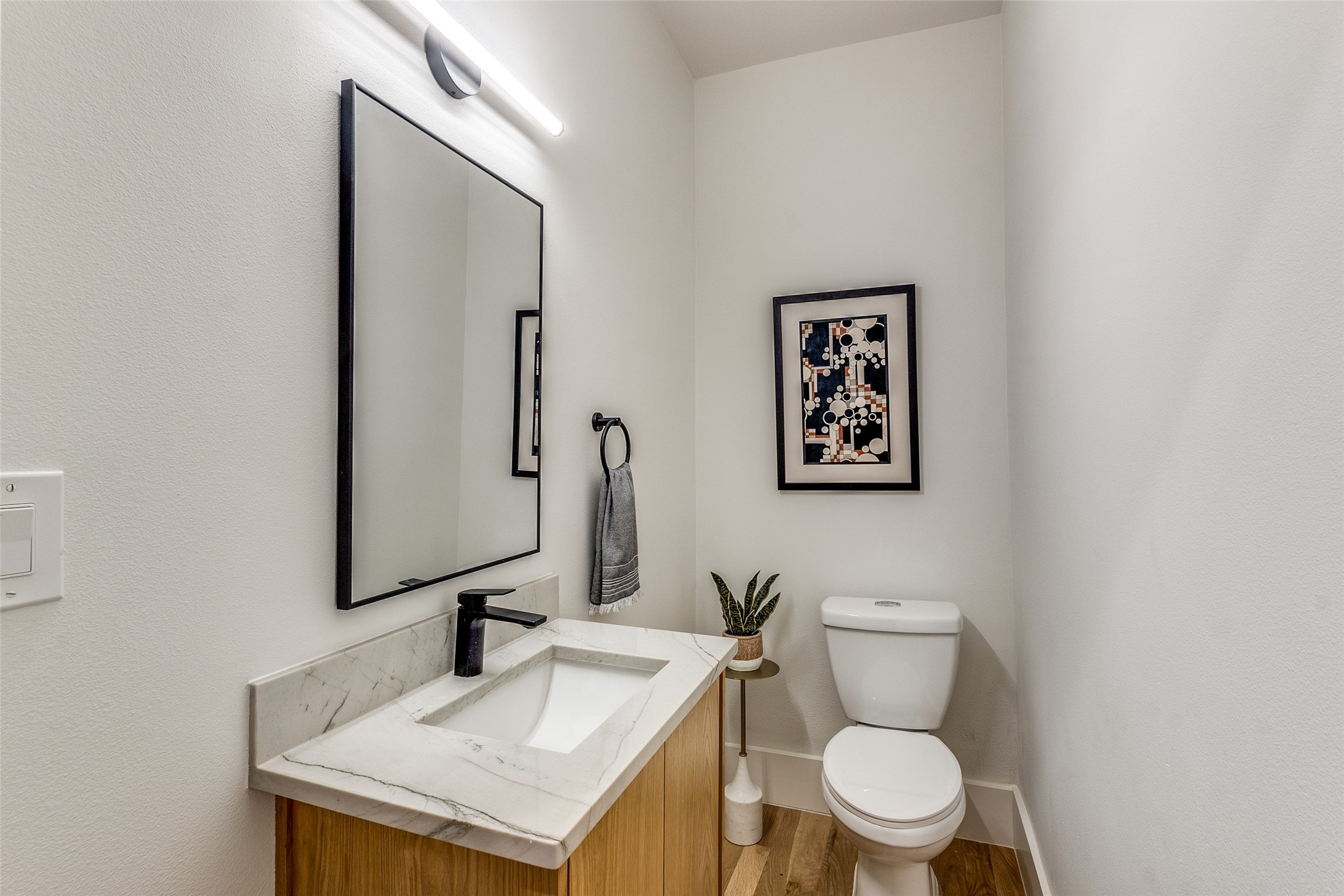 6331 Lakeshore Dallas TX 75214