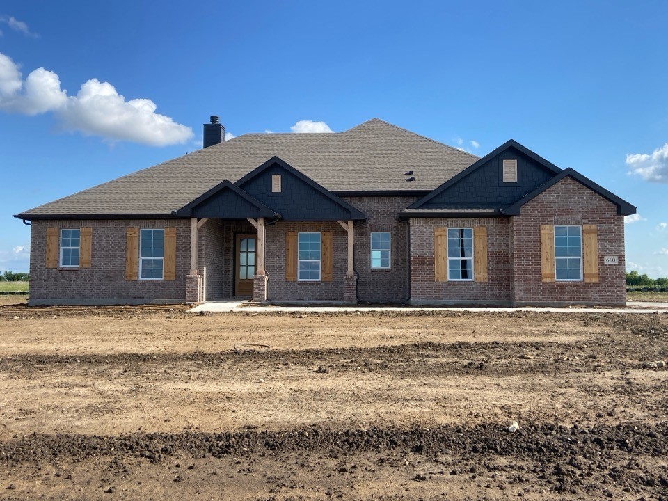 660 County Road 200 Valley View TX 76272