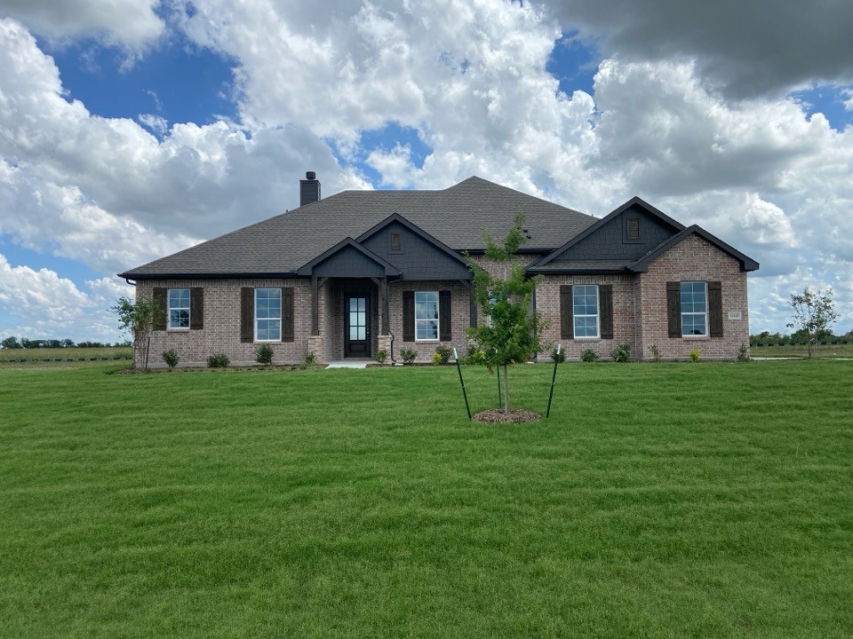 660 County Road 200 Valley View TX 76272