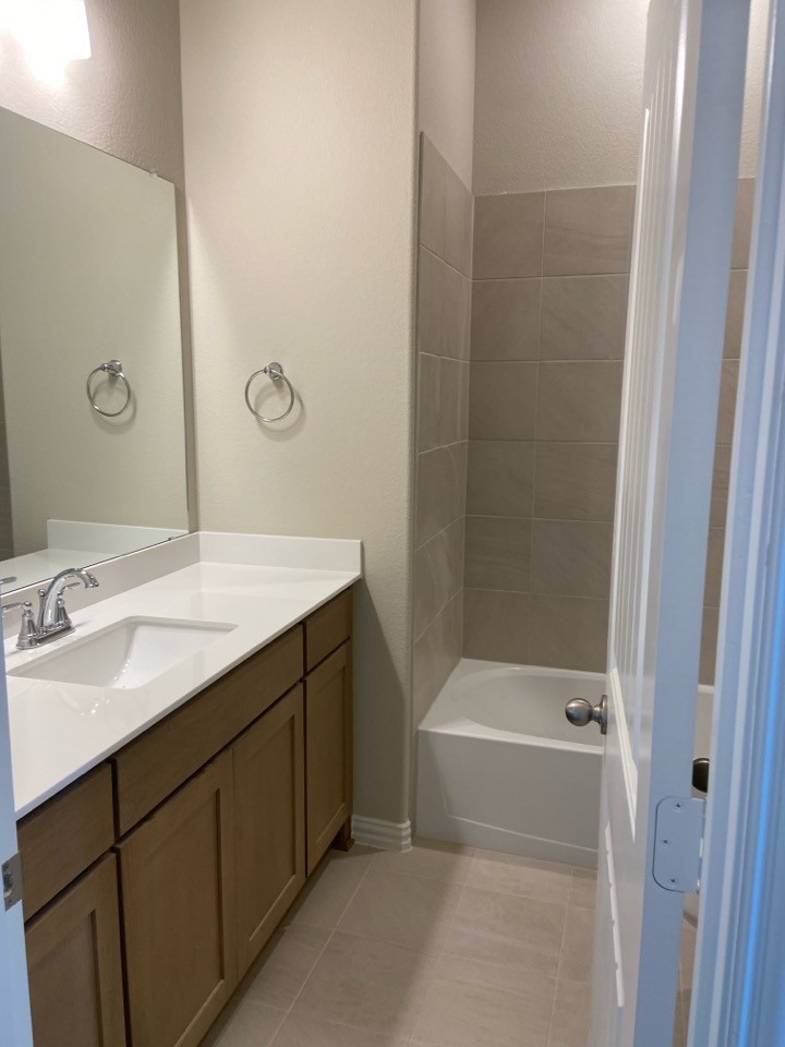 660 County Road 200 Valley View TX 76272