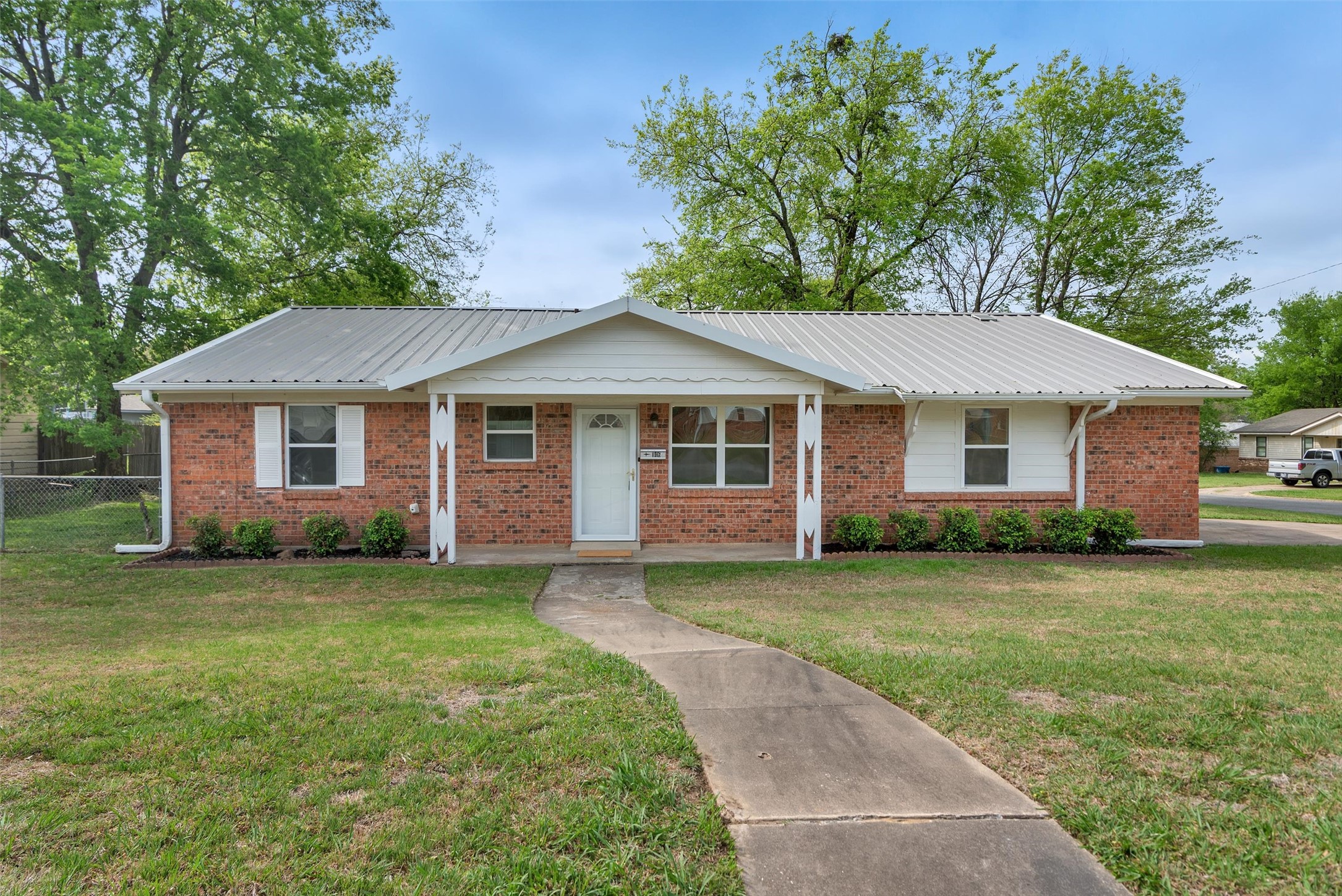 146 Bob White Road Denison TX 75020