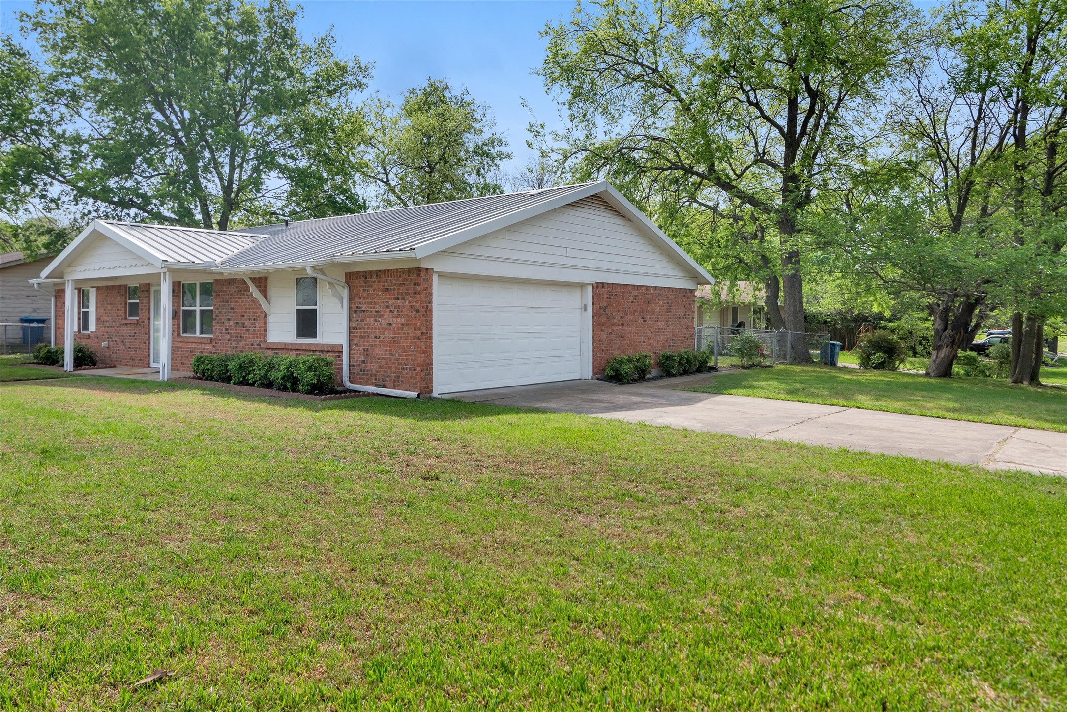 146 Bob White Road Denison TX 75020