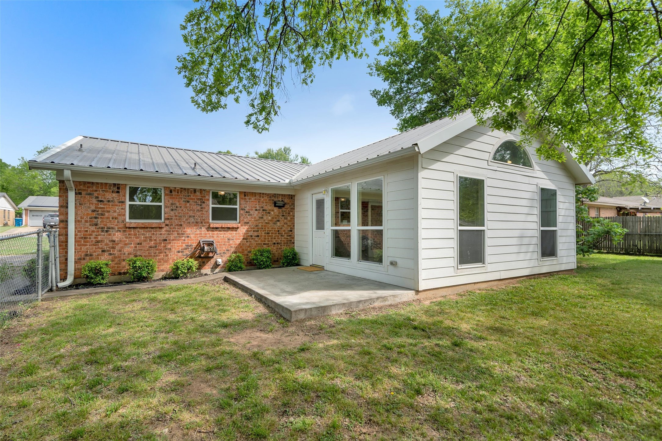 146 Bob White Road Denison TX 75020