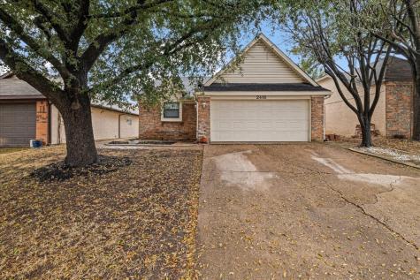 2418 Beverly Hills Lane Mesquite TX 75150