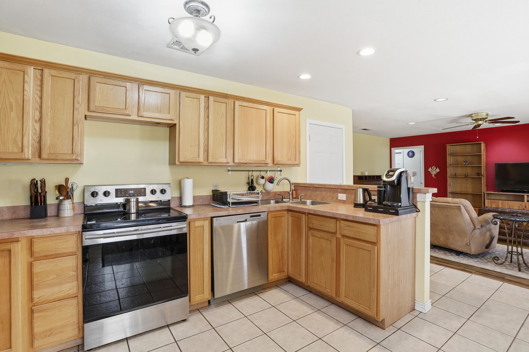 921 Calder Street Howe TX 75459
