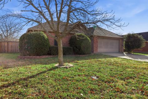 921 Calder Street Howe TX 75459