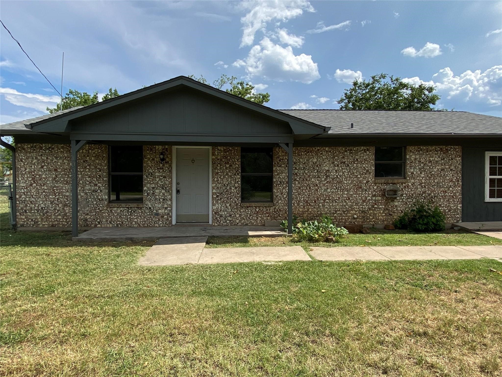 1002 SE 15th Street Mineral Wells TX 76067