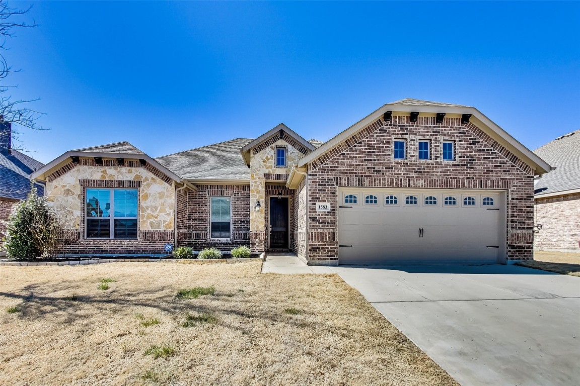 1583 Country Crest Drive Waxahachie TX 75165