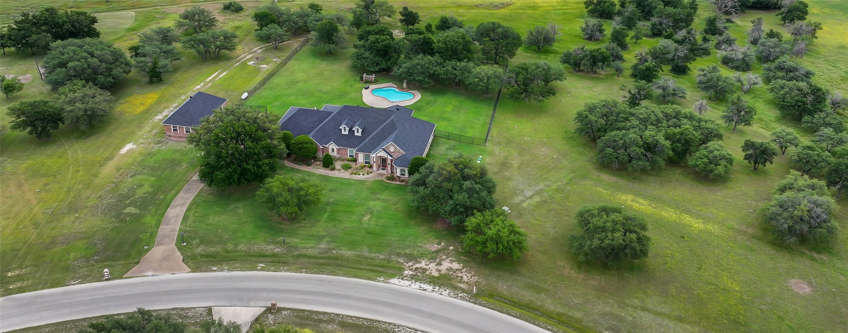 136 Arapahoe Ridge Weatherford TX 76087