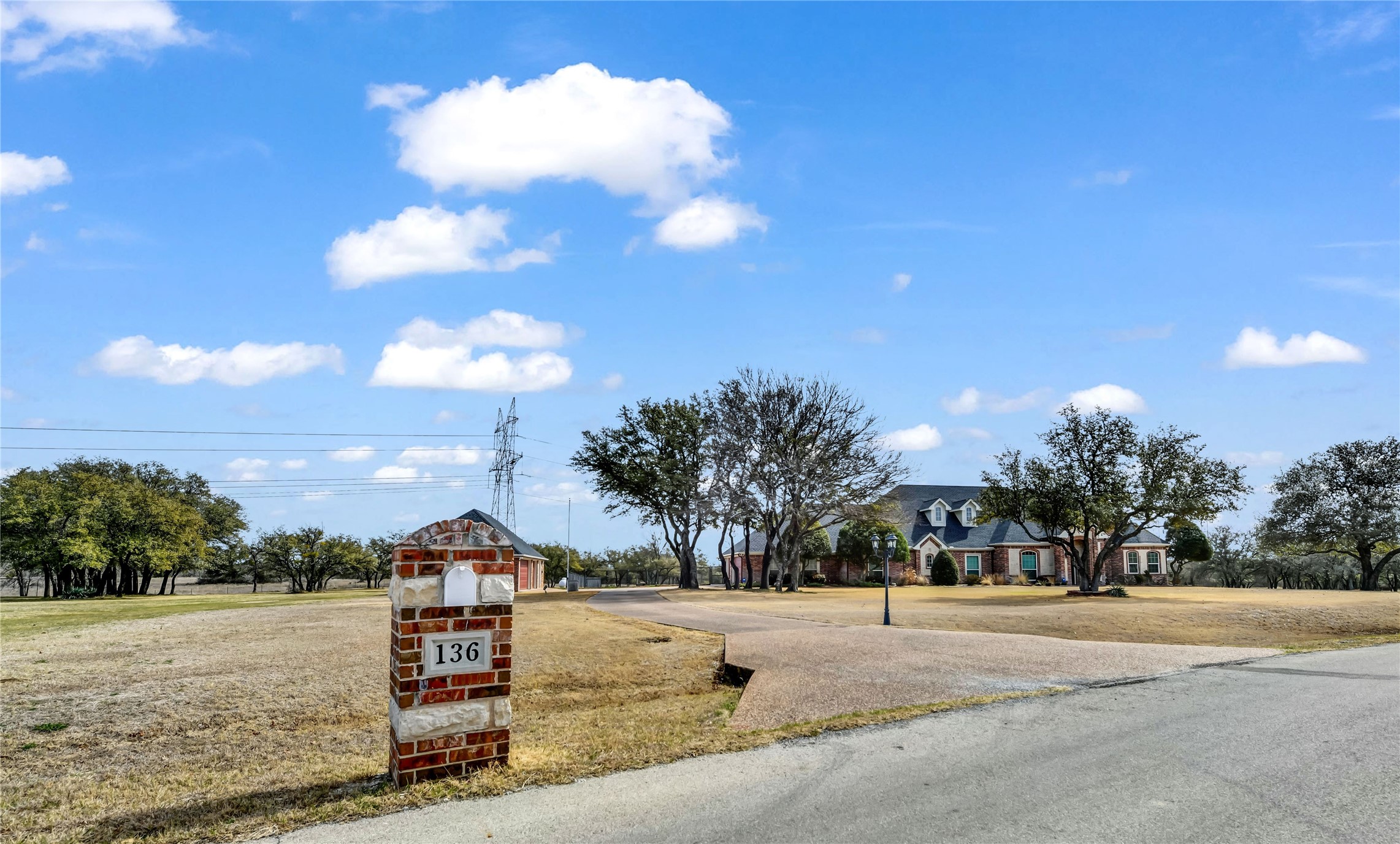 136 Arapahoe Ridge Weatherford TX 76087