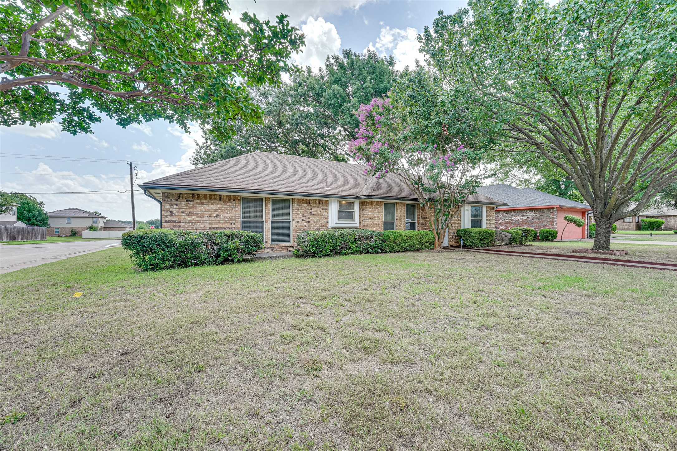 1200 Aviary Drive Desoto TX 75115