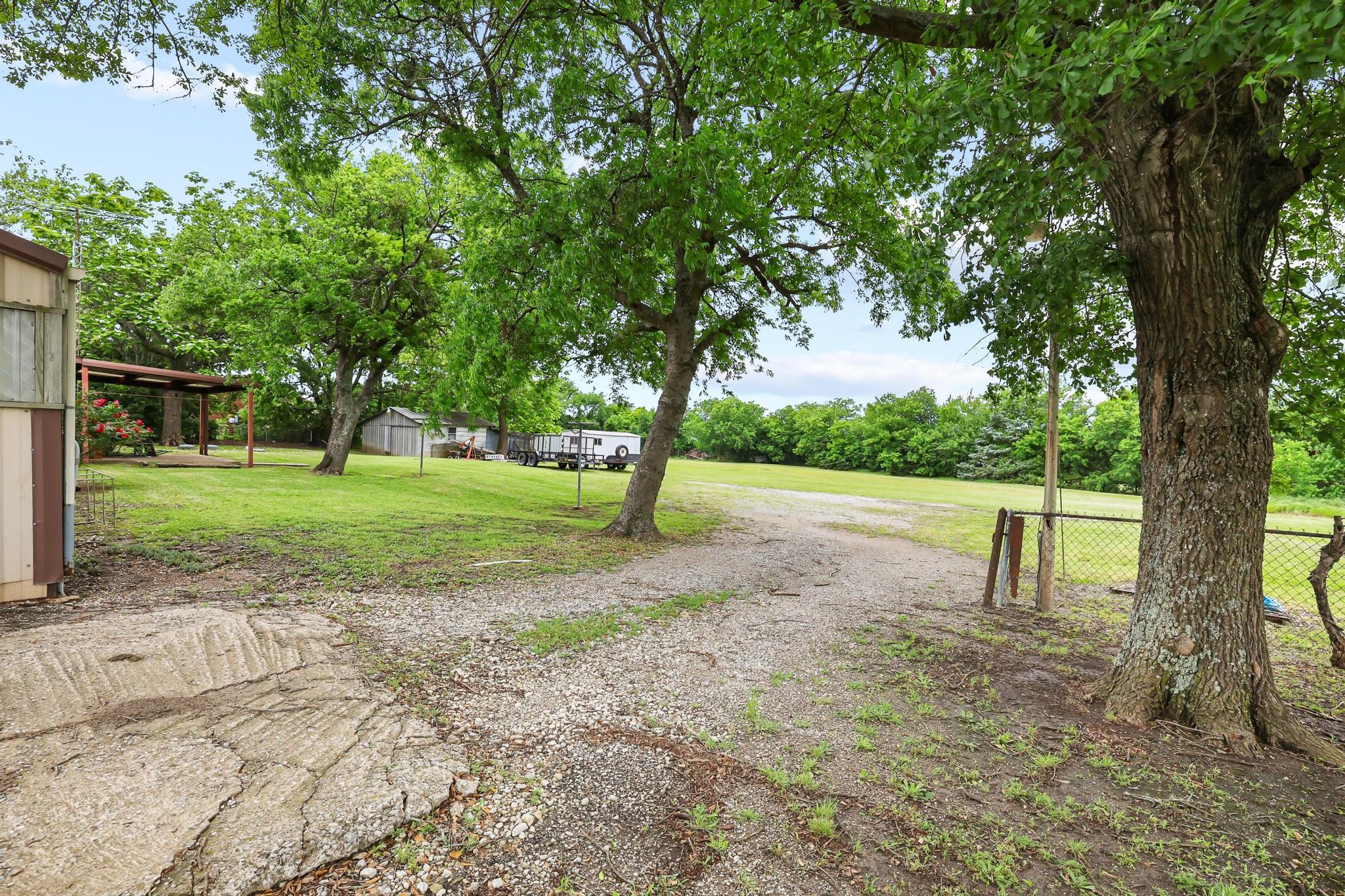 506 Fm 816 Wolfe City TX 75496